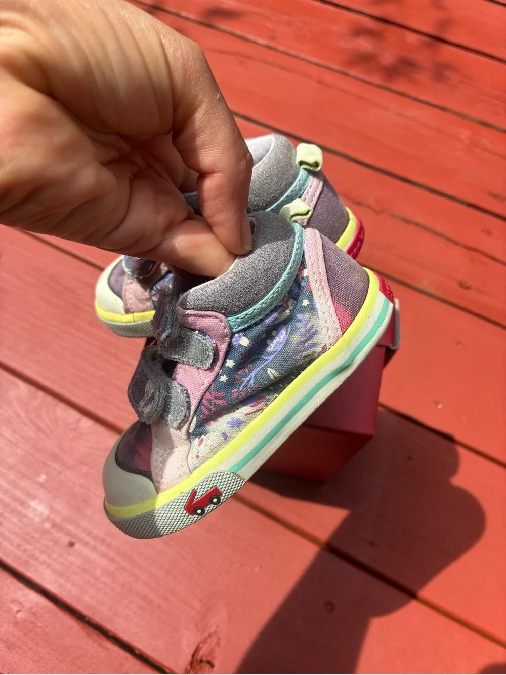 See Kai Run Toddler Purple Floral Velcro Sneakers size 6